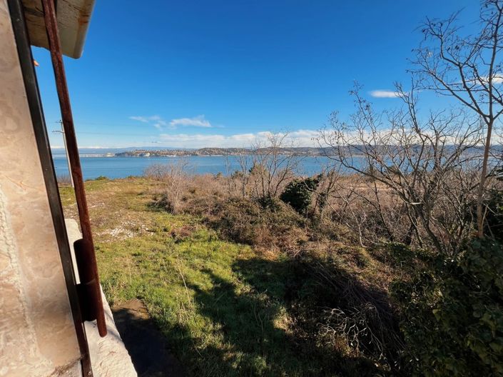 Image No.22-3 Bed Property for sale