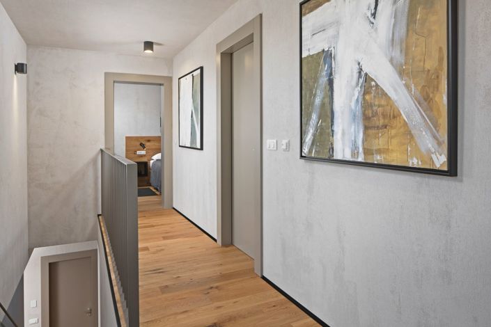 Image No.17-4 Bed Property for sale