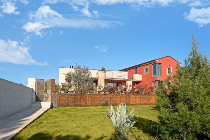 Image No.5-4 Bed Property for sale