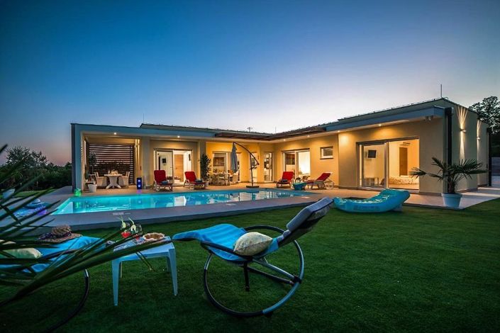 Image No.1-3 Bed Property for sale