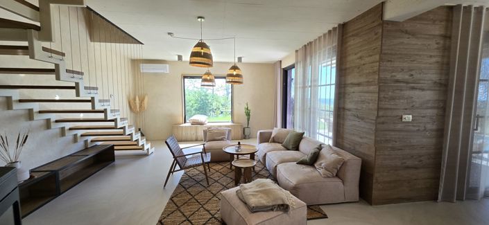 Image No.13-2 Bed Property for sale