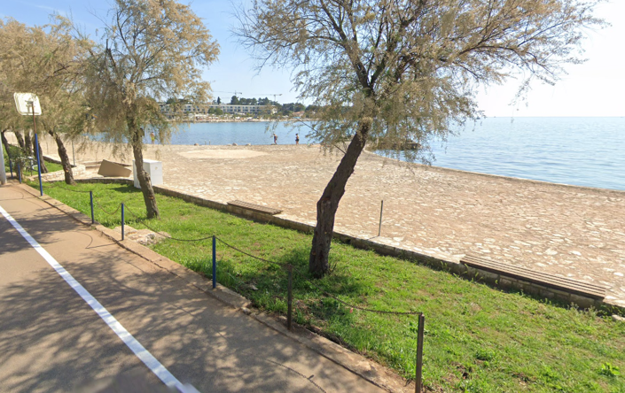 Image No.4-4 Bed Property for sale