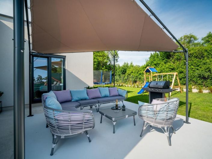 Image No.22-3 Bed Property for sale