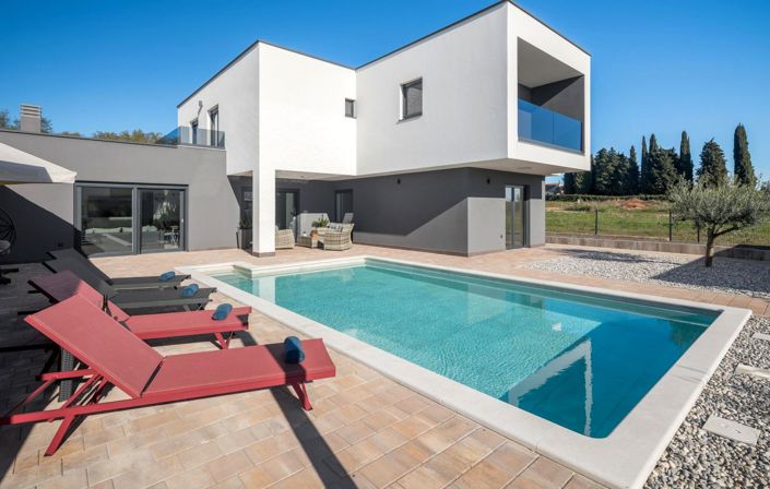 Image No.5-4 Bed Property for sale