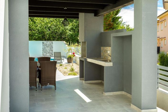 Image No.4-3 Bed Property for sale