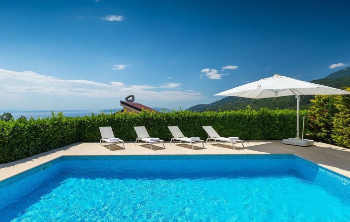 Image No.13-4 Bed Property for sale