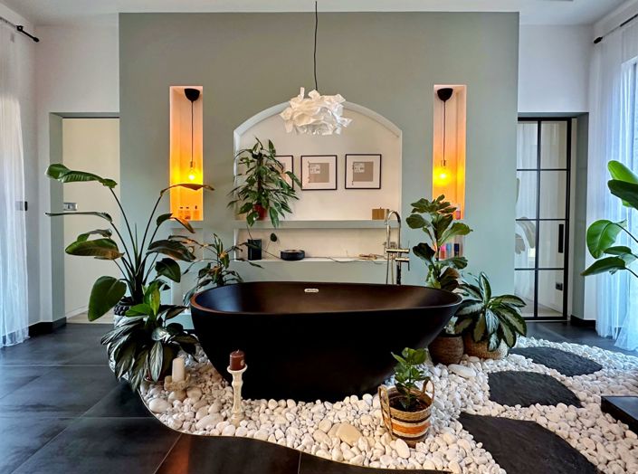 Image No.22-3 Bed Property for sale