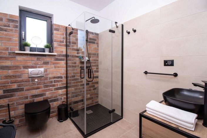 Image No.21-4 Bed Property for sale