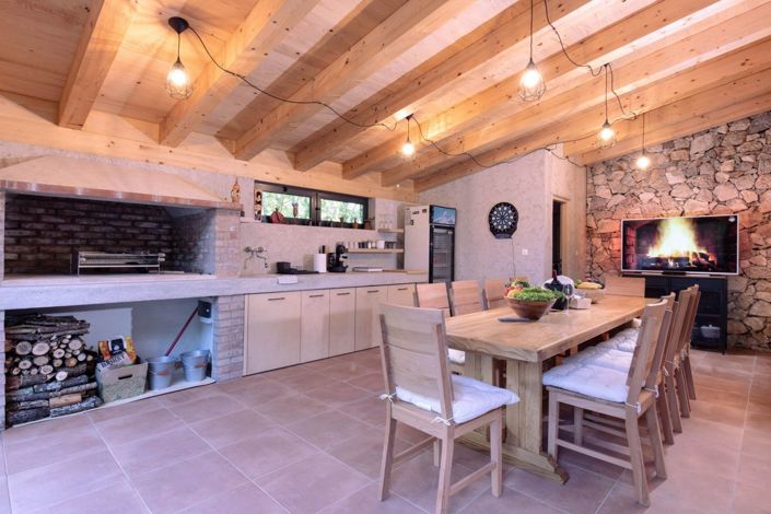 Image No.25-4 Bed Property for sale