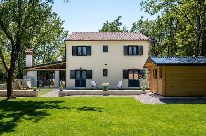 Image No.6-4 Bed Property for sale