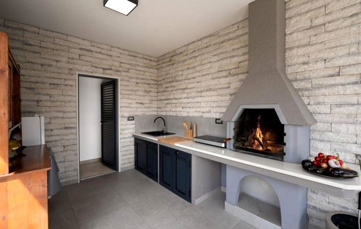 Image No.14-4 Bed Property for sale