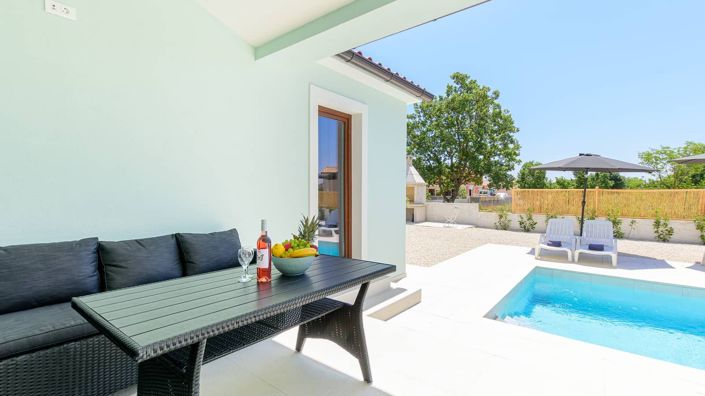 Image No.21-3 Bed Property for sale