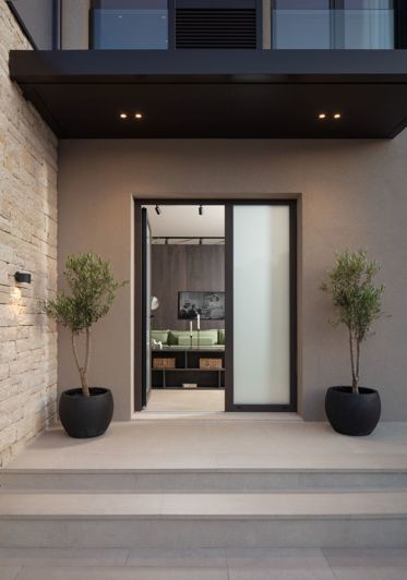 Image No.19-3 Bed Property for sale