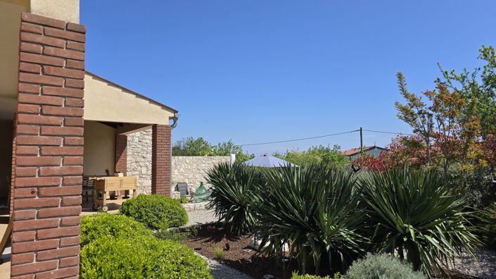 Image No.11-3 Bed Property for sale