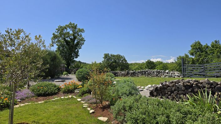 Image No.20-3 Bed Property for sale