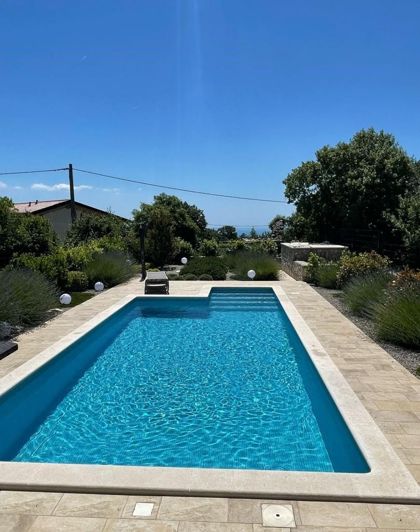 Image No.8-3 Bed Property for sale