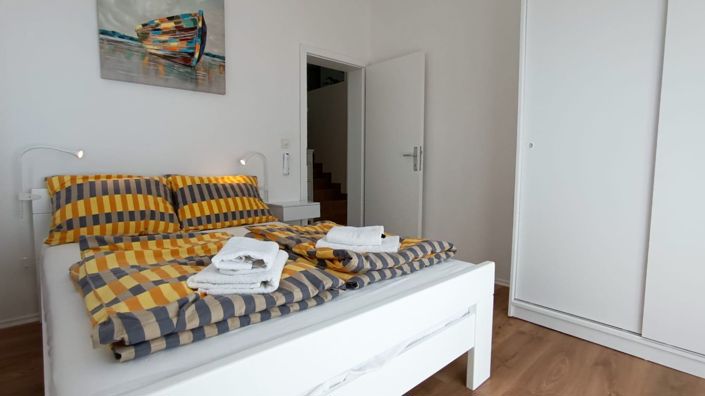 Image No.13-5 Bed Property for sale