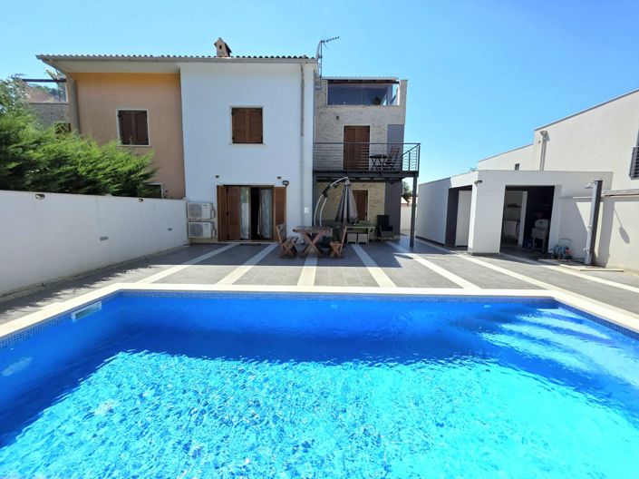 Image No.23-4 Bed Property for sale