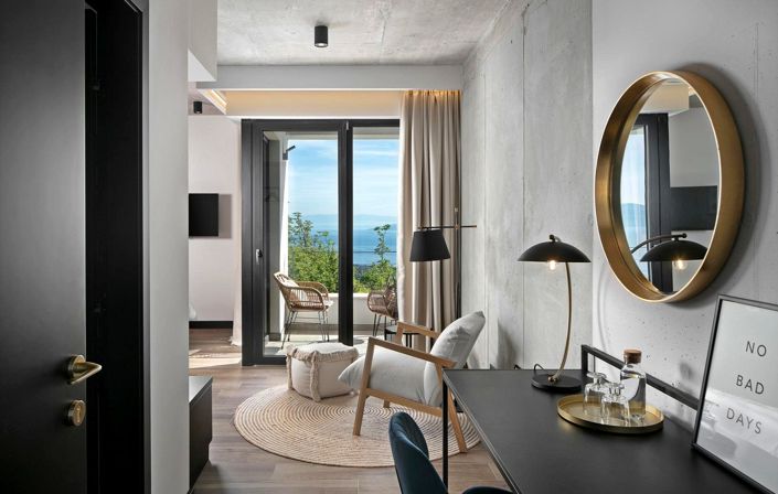 Image No.21-4 Bed Property for sale