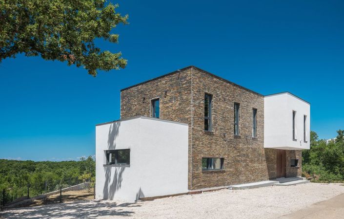 Image No.3-4 Bed Property for sale