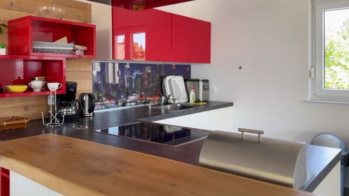 Image No.11-5 Bed Property for sale