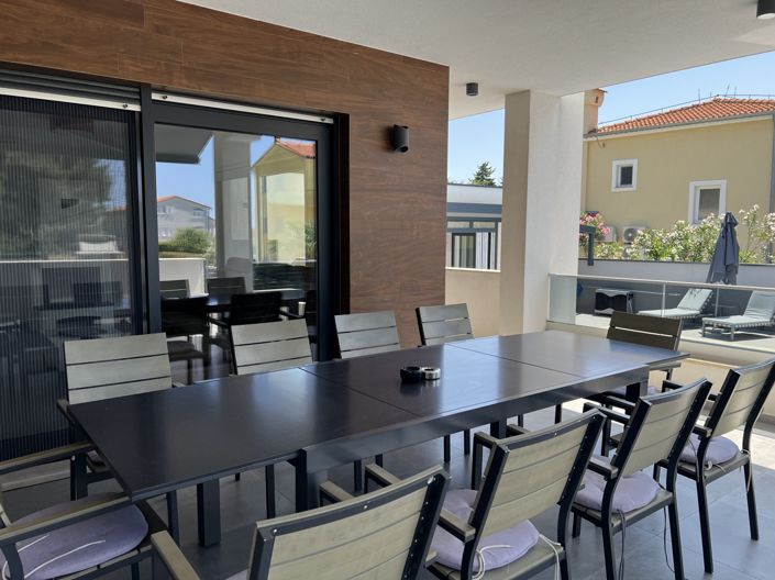 Image No.7-5 Bed Property for sale