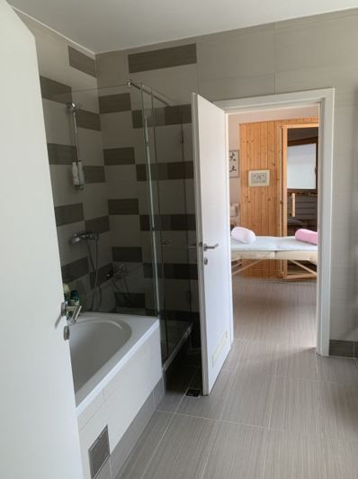 Image No.11-4 Bed Property for sale