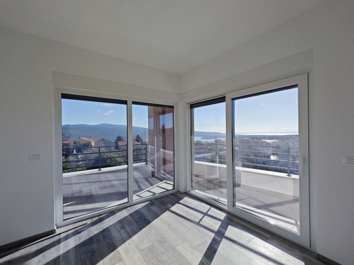 Image No.2-3 Bed Property for sale