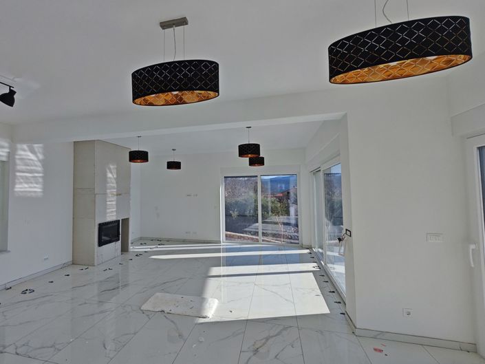 Image No.6-3 Bed Property for sale