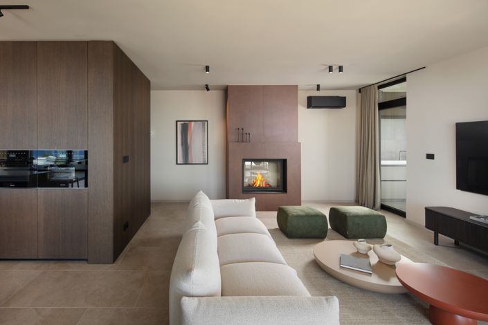 Image No.13-4 Bed Property for sale