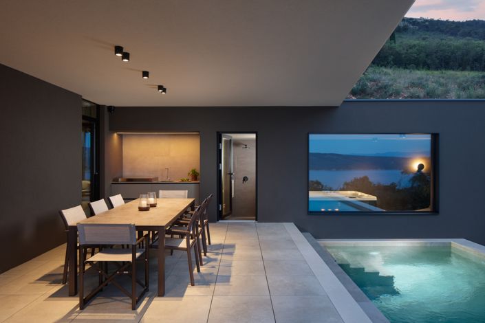 Image No.4-4 Bed Property for sale