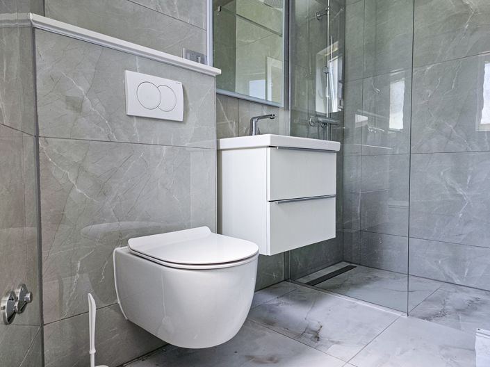 Image No.12-4 Bed Property for sale