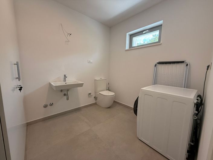 Image No.13-2 Bed Property for sale