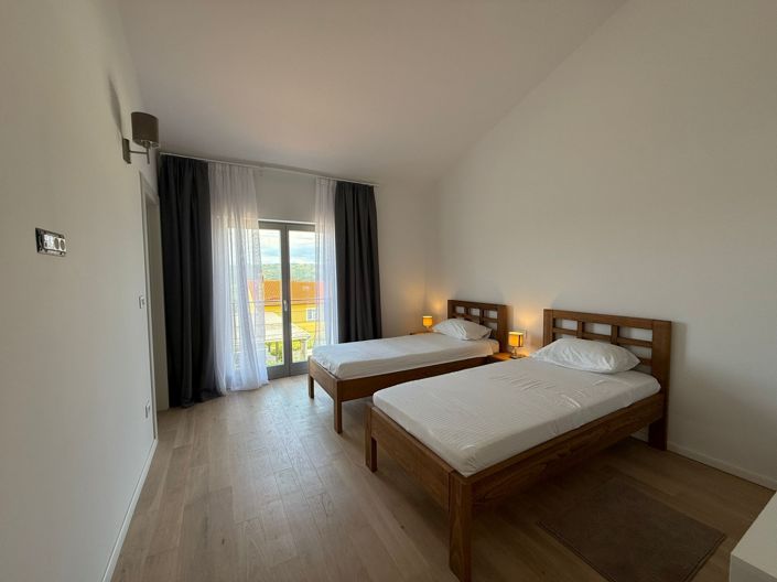 Image No.15-2 Bed Property for sale