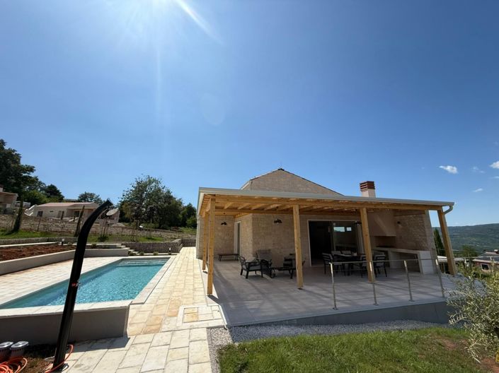 Image No.2-2 Bed Property for sale