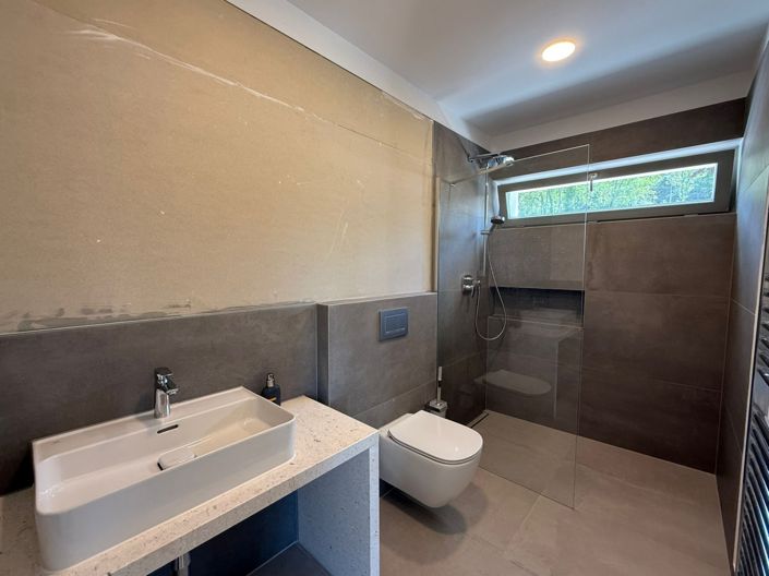 Image No.22-2 Bed Property for sale