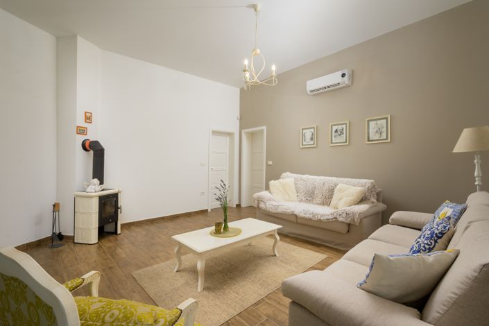 Image No.20-3 Bed Property for sale