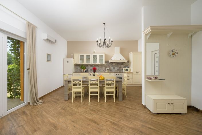 Image No.23-3 Bed Property for sale