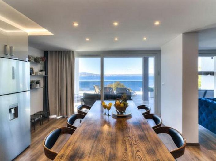 Image No.18-4 Bed Property for sale