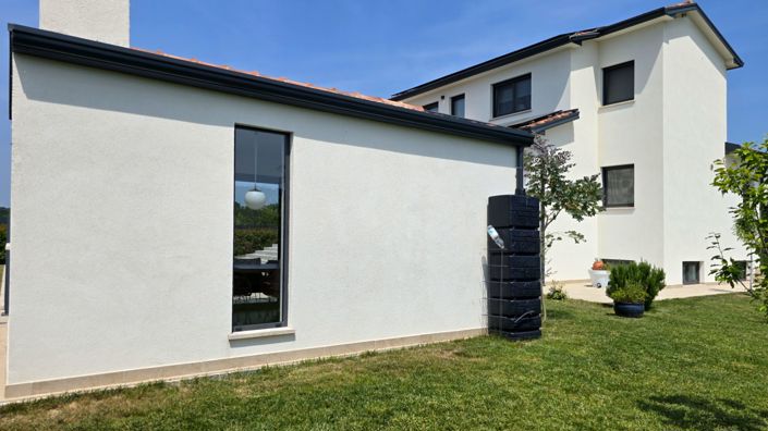 Image No.15-4 Bed Property for sale