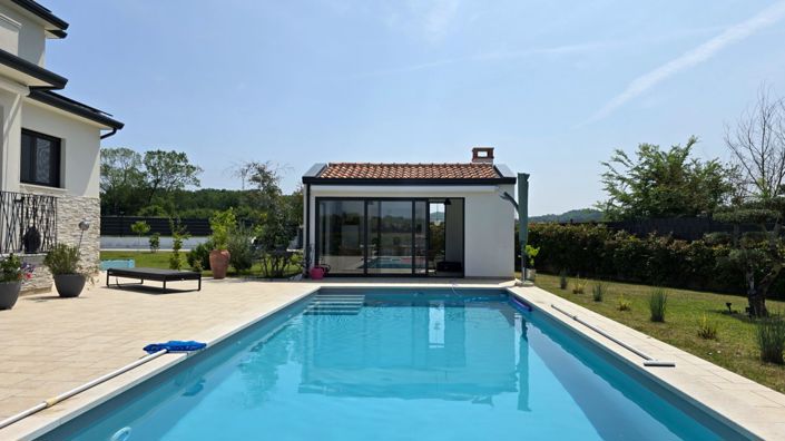 Image No.22-4 Bed Property for sale