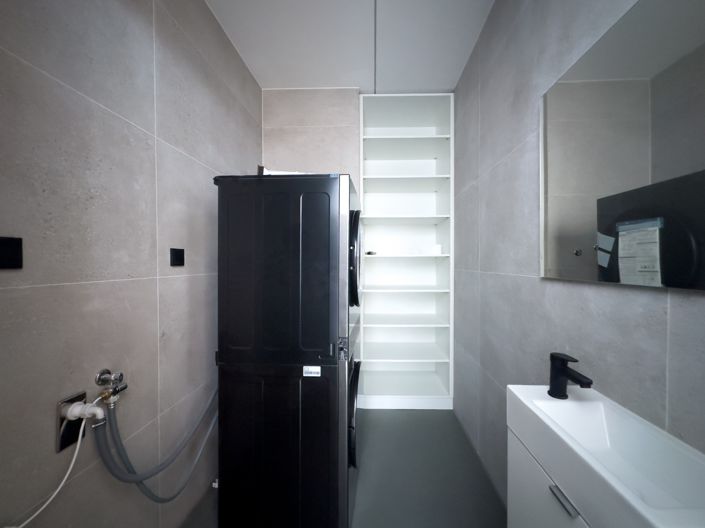 Image No.17-3 Bed Property for sale