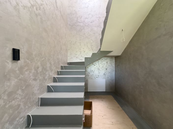 Image No.18-3 Bed Property for sale