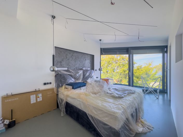 Image No.5-3 Bed Property for sale