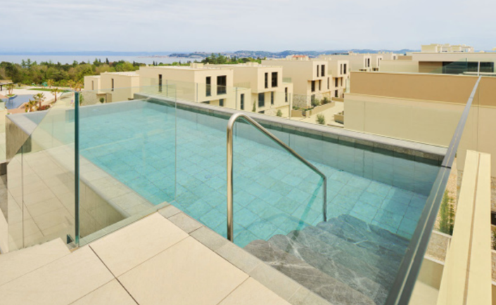 Image No.1-4 Bed Property for sale