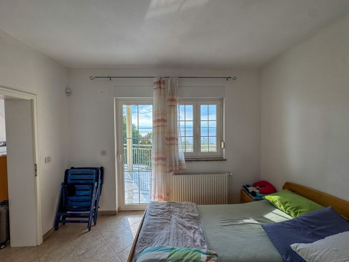 Image No.17-4 Bed Property for sale