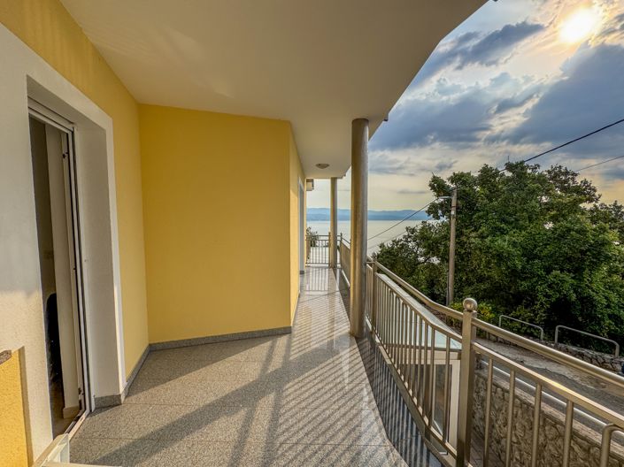 Image No.21-4 Bed Property for sale