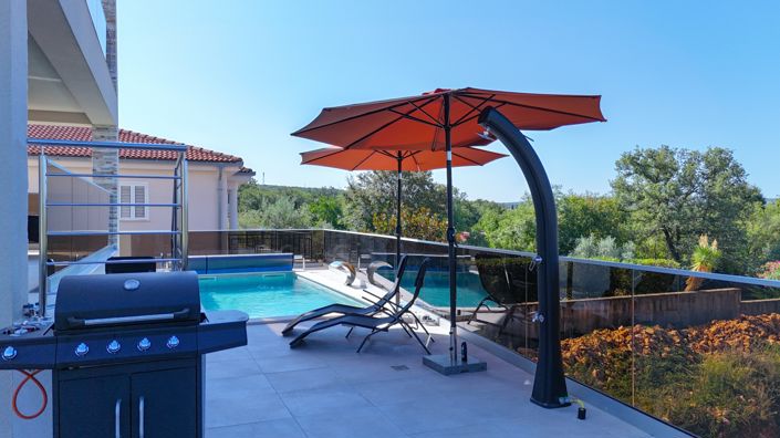 Image No.6-4 Bed Property for sale