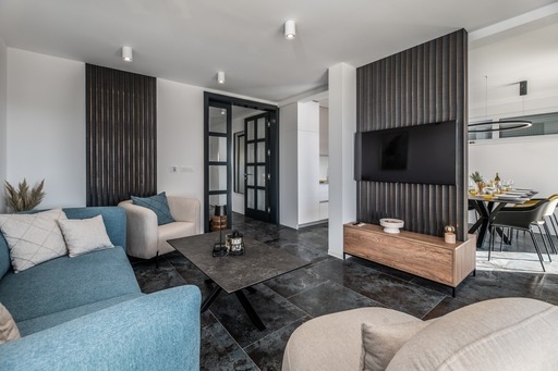 Image No.10-4 Bed Property for sale