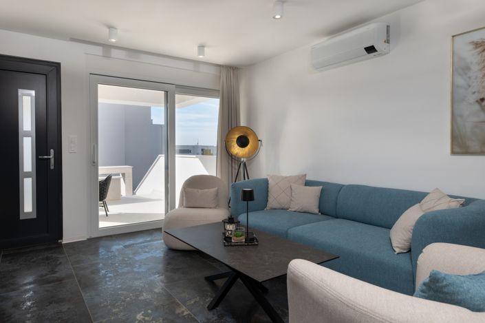 Image No.7-4 Bed Property for sale